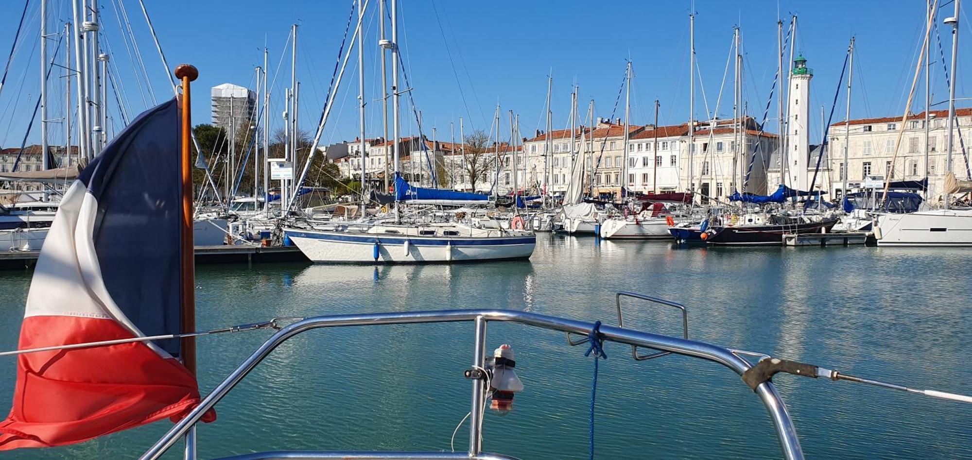 Coriandre 2 - Dormir Sur Un Grand Voilier 9 Personnes By Nuits Au Port Ла-Рошель Екстер'єр фото
